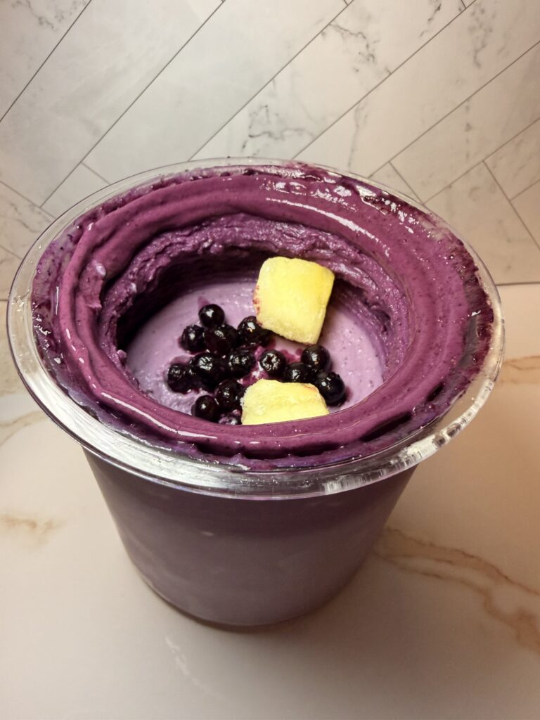 Upside down Blueberry-Pineapple Creamí